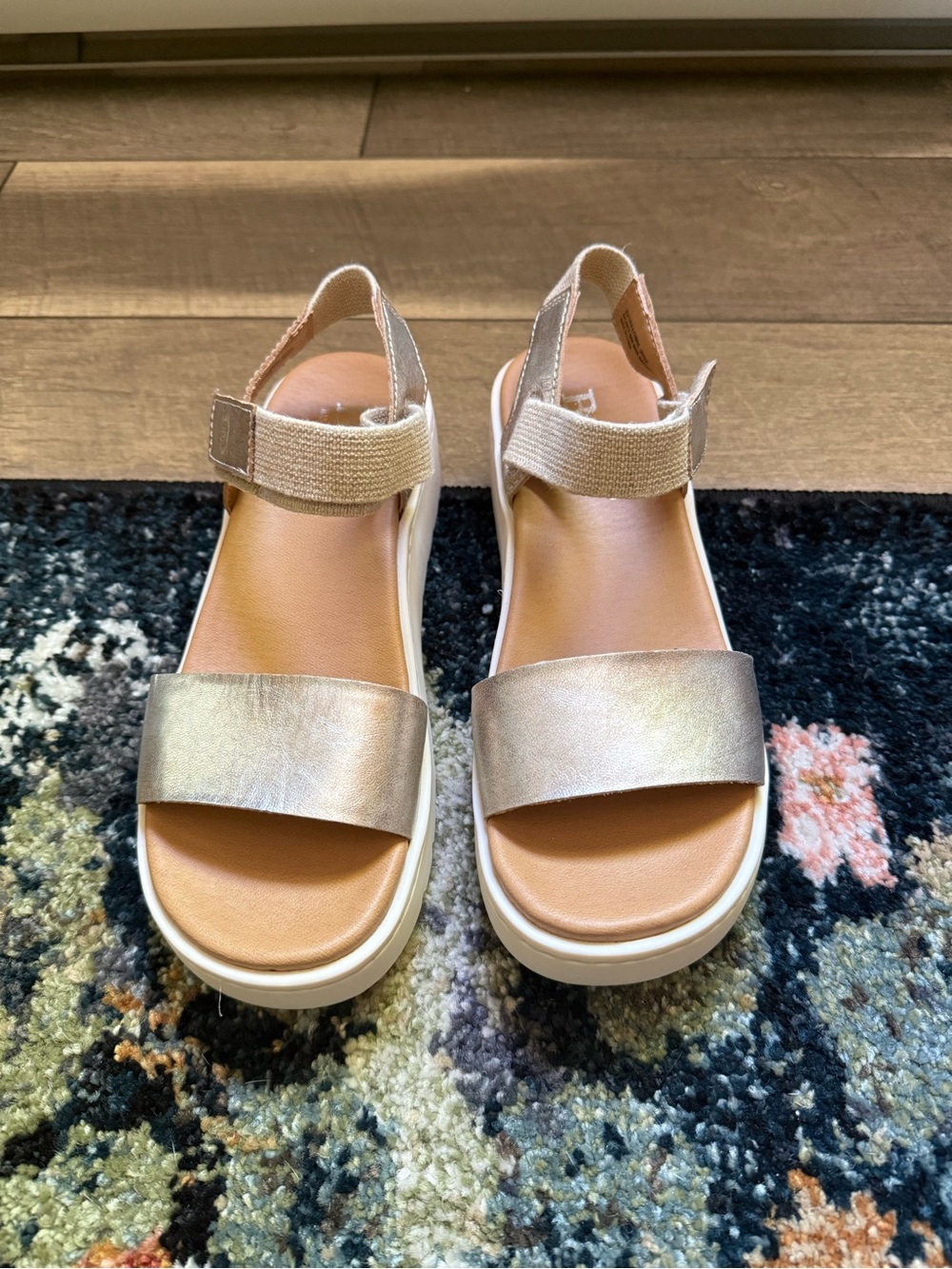 Born Kayla Lt. Gold Metallic Sandals